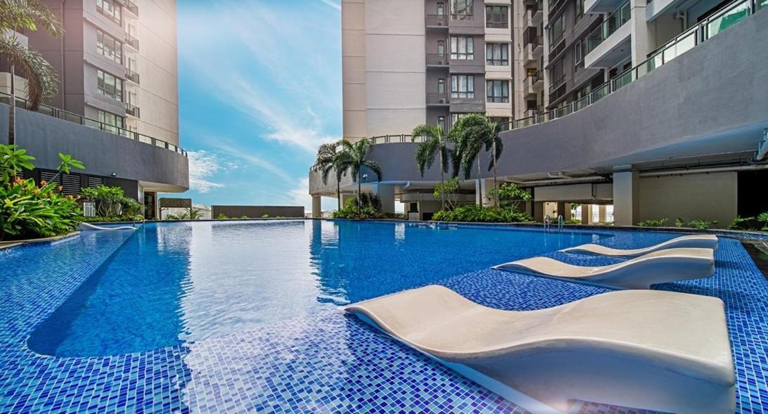 R&f Princess Cove Seafront 2-beds By Gw Apartemen